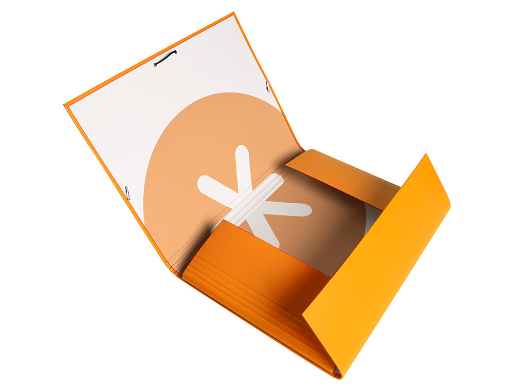 CARPETA ANTARTIK GOMAS TRES SOLAPAS CARTON FORRADO A4 COLOR MOSTAZA